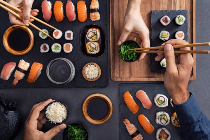 La différence entre la cuisine japonaise et la cuisine chinoise : Une analyse de la culture culinaire