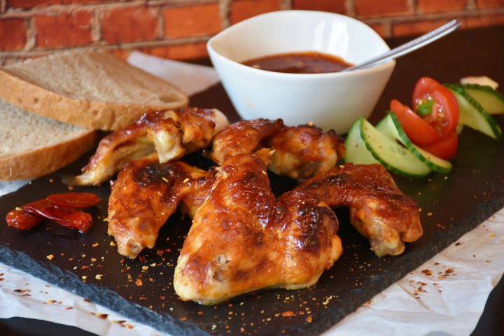 4 façons de cuisiner des ailes de poulet délicieuses et savoureuses à la maison