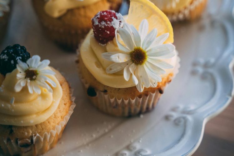 Comment réussir des muffins salés au fromage et aux herbes ?